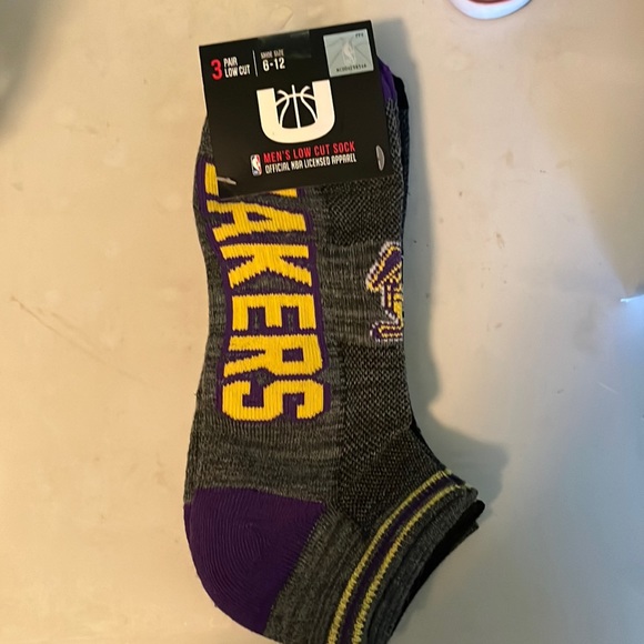 Lakers Mens low cut Mens Socks New - Picture 1 of 5